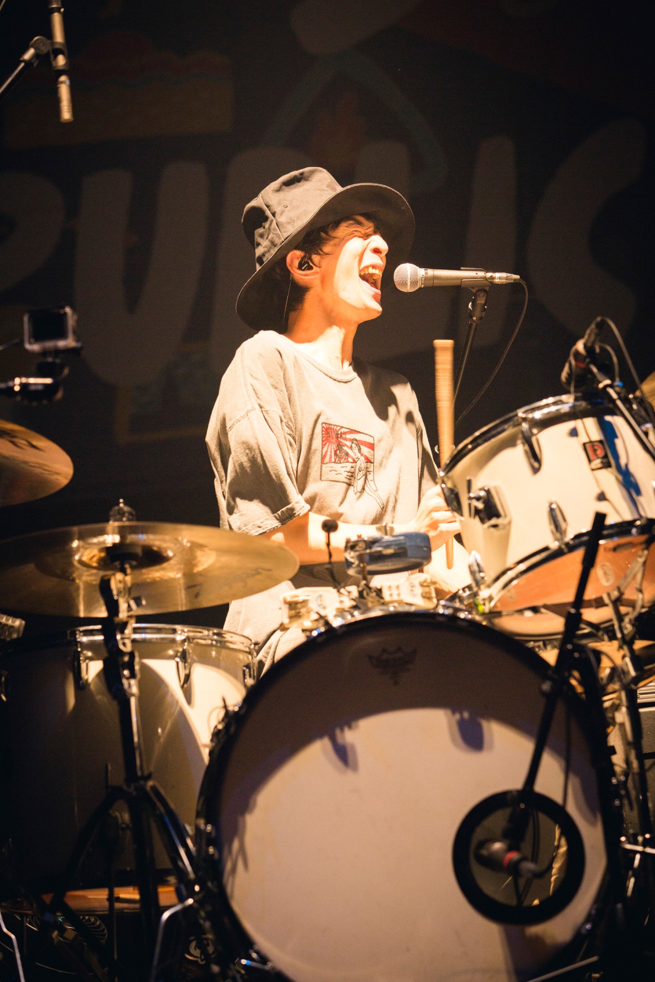山崎正太郎（Dr, Cho）（撮影：山川哲矢）