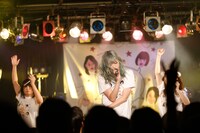 BILLIE IDLE「BILLIE IDLE presents LAST CHRISTMAS」の様子。（写真提供：オツモレコード）