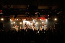 BILLIE IDLE「BILLIE IDLE presents LAST CHRISTMAS」の様子。（写真提供：オツモレコード）