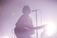 石崎ひゅーい（Photo by HAJIME KAMIIISAKA）