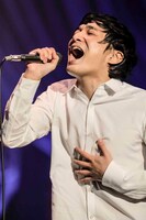 石崎ひゅーい（Photo by HAJIME KAMIIISAKA）