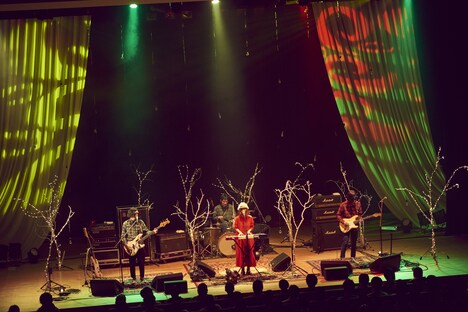 ふくろうず「ごめんね、ありがとライブ」の様子。(撮影:中島未来)