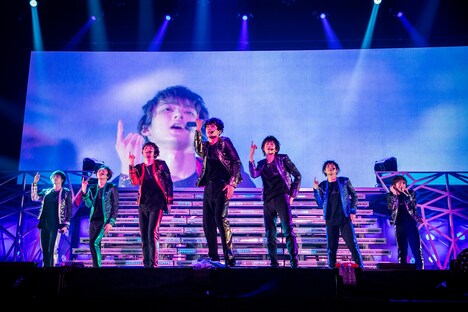 超特急（撮影：米山三郎、深野輝美）