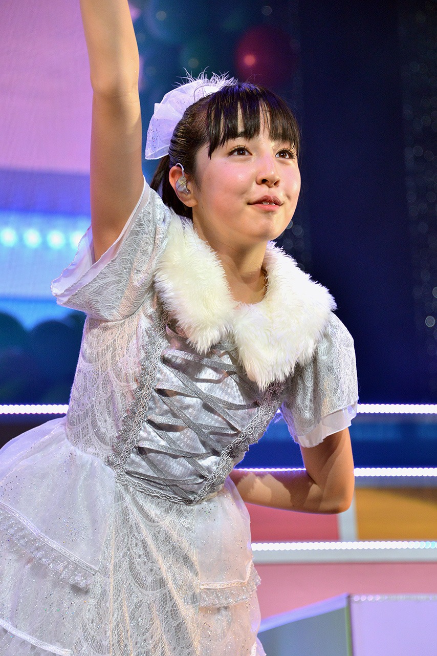 小高サラ