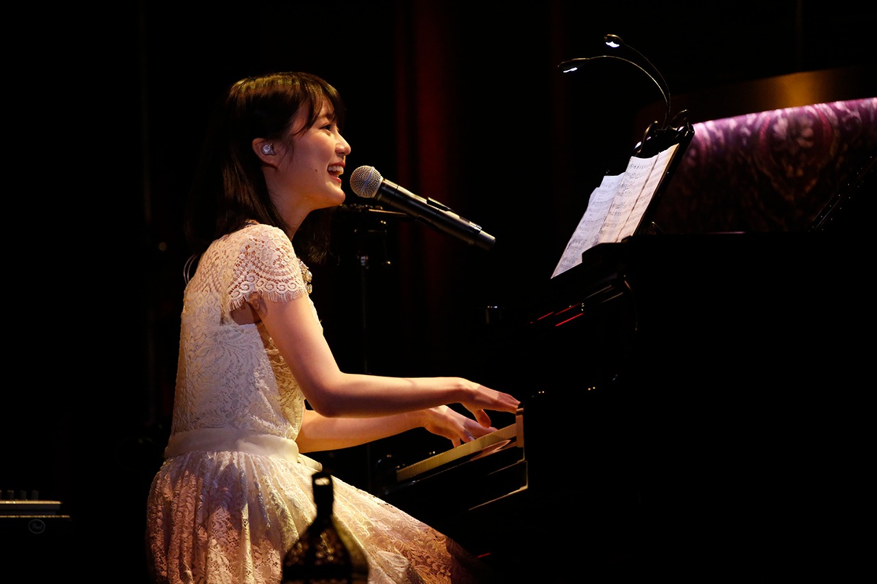生田絵梨花「MTV Unplugged: Erika Ikuta from Nogizaka46」の様子。（写真提供：MTV）