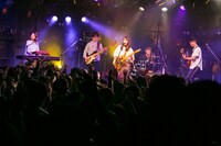 緑黄色社会（撮影：山野浩司）