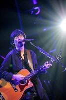 吉田結威（G, Vo）（撮影：日吉"JP”純平）