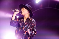 山田義孝（Vo）（撮影：日吉"JP”純平）