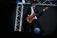 Nob（B）（Photo by MASANORI  FUJIKAWA）