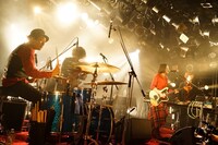 FLOWER FLOWER「インコの群れ vol.4 ～Christmas Night～」の様子。（photo by oyaming）