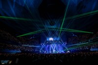 「UVERworld Premium LIVE on Xmas 2017」の様子。