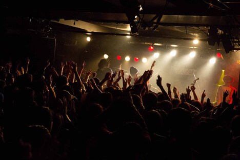 「New Day Rising volume2～WHITE～」の様子。（撮影：井野友樹）