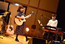 「関取花ワンマンライブ ～年末だョ！全員集合～」の様子。（撮影：高田梓）