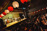 「関取花ワンマンライブ ～年末だョ！全員集合～」の様子。（撮影：高田梓）