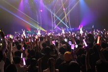 「9nine ワンマンライブ  2017 -Quattro Formaggi-」の様子。（写真提供：レプロエンタテインメント）