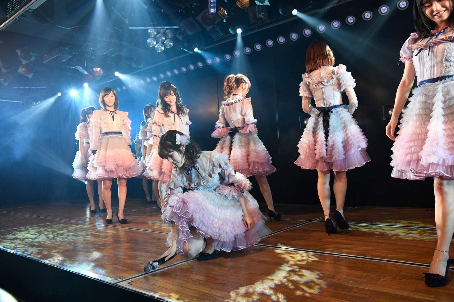 「渡辺麻友卒業公演」の様子。(c)AKS