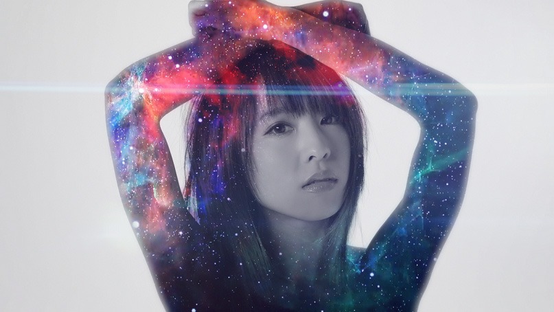 綾野ましろ「starry」ミュージックビデオのワンシーン。