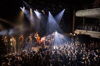 EGO-WRAPPIN'「Midnight Dejavu」12月22日公演の様子。（撮影：仁礼博）