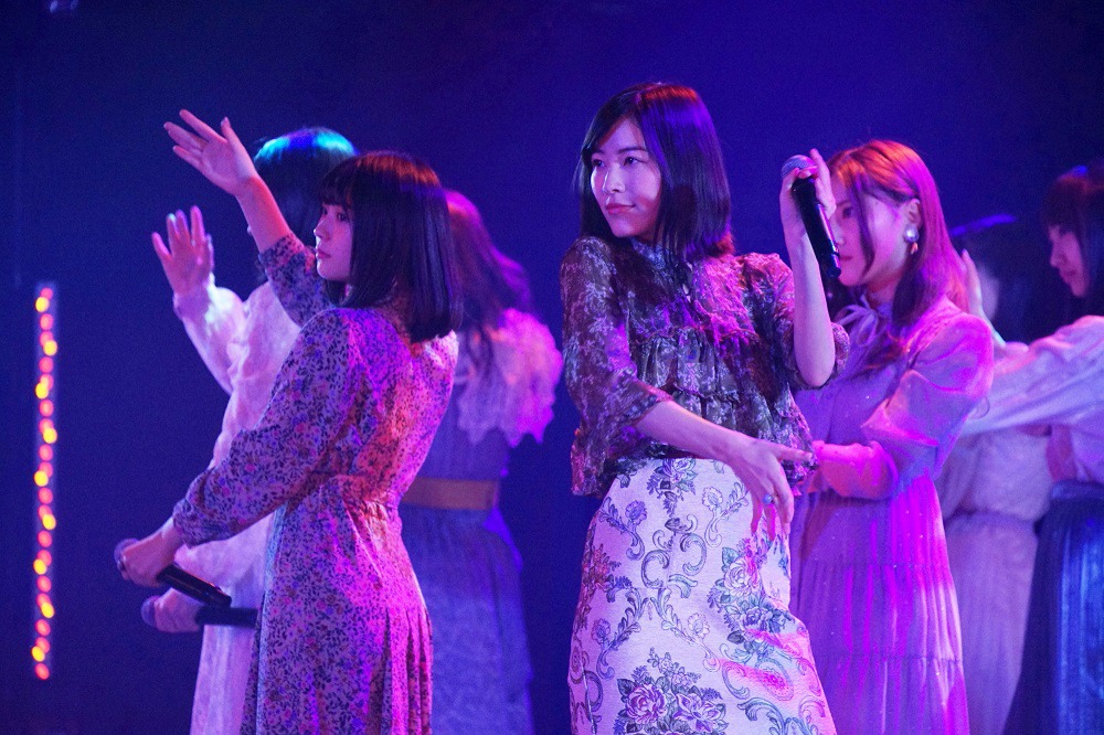 「反射的スルー」を初披露するラブクレッシェンド。（写真提供：avex）