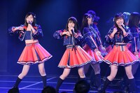新曲「無意識の色」を初披露するSKE48。（写真提供：avex）