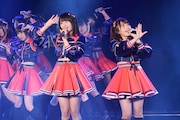 新曲「無意識の色」を初披露するSKE48。(写真提供:avex)