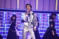 山内惠介のリハーサルの様子。