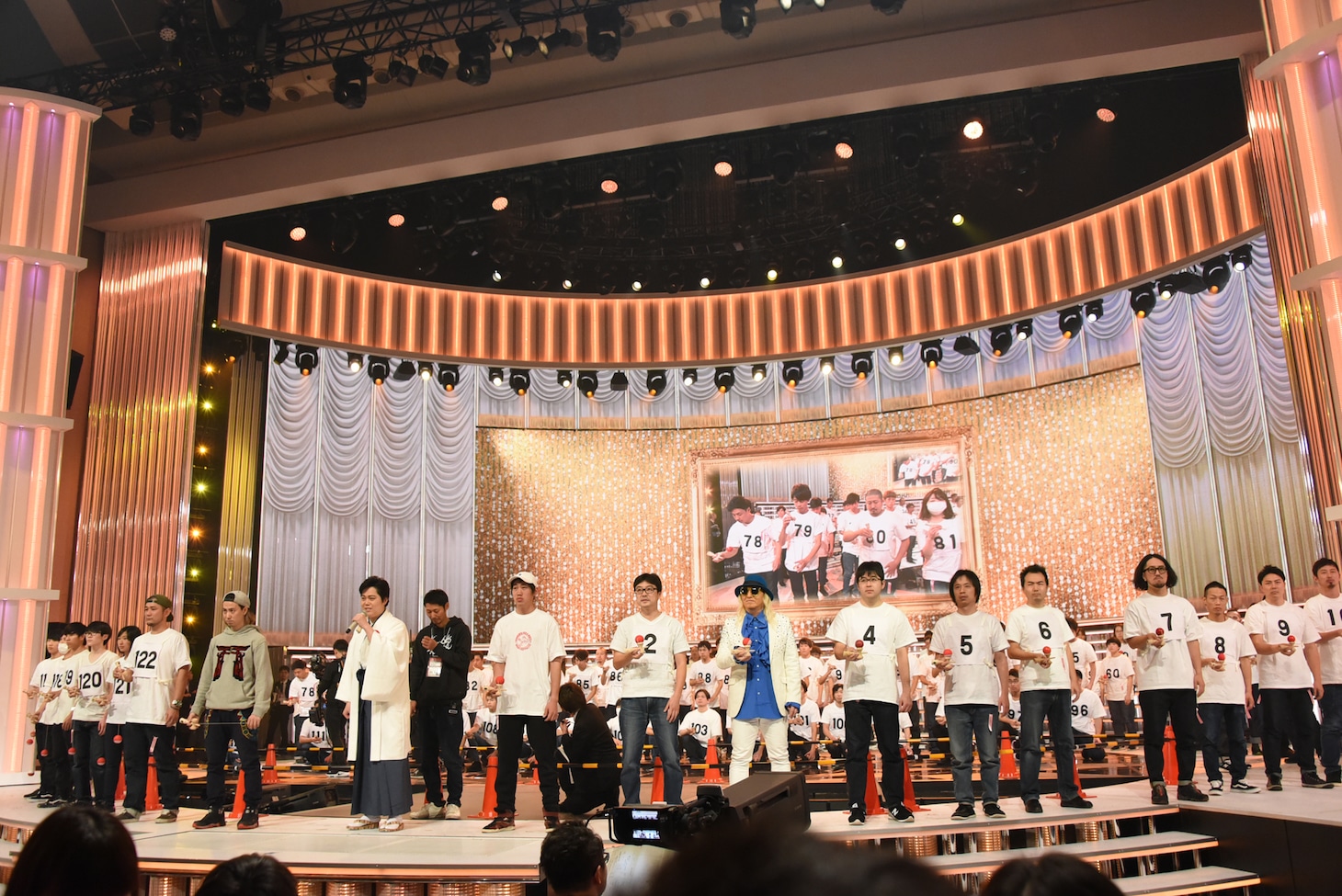 三山ひろしのリハーサルの様子。