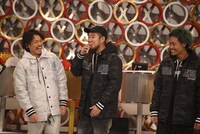 リハーサル中のWANIMA。