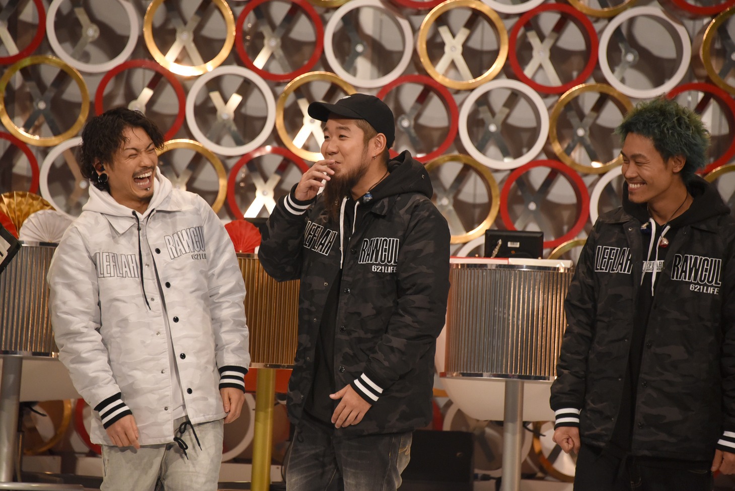 リハーサル中のWANIMA。