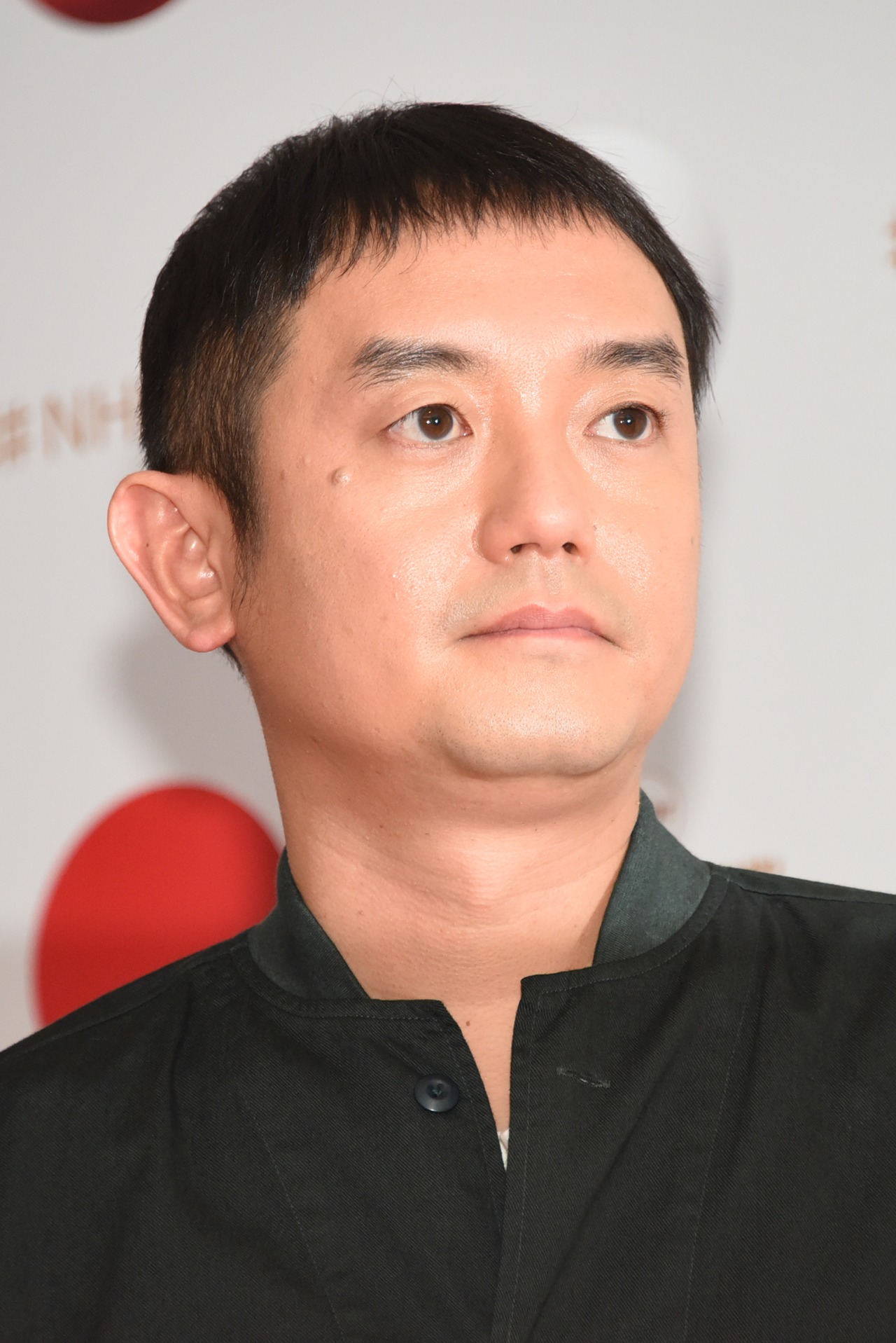 岩沢厚治
