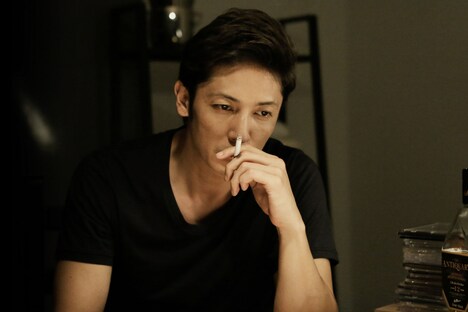 映画「悪と仮面のルール」より。