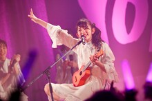 ばってん少女隊「年末だよ、渡辺通り大会～2日間BEATば刻んでもよかよかよかSTATION～ ＜ROAD to 2018～おっしょい！ばっかりやってられない～＞」の様子。（撮影：濱本英介）