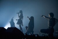 Maison book girl「Solitude HOTEL 4F」の様子。（撮影：稲垣謙一）