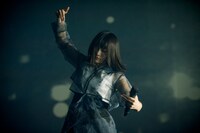 井上唯（撮影：稲垣謙一）