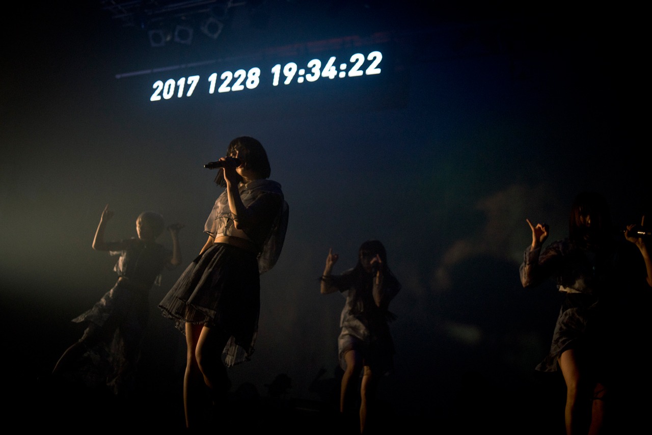 Maison book girl「Solitude HOTEL 4F」の様子。（撮影：稲垣謙一）
