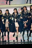 渡辺麻友（中央 / AKB48）