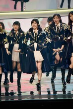 渡辺麻友（中央 / AKB48）
