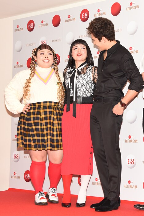 左から渡辺直美、ブルゾンちえみ、オースティン・マホーン