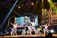 でんぱ組.incワンマンライブ「ねぇもう一回きいて？宇宙を救うのはやっぱり、でんぱ組.inc!」の様子。