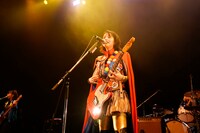 のん（写真提供：MICE ENTERTAINENT INC.）