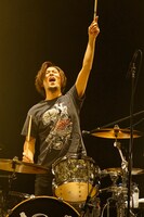 木内泰史（Dr, Cho / サンボマスター）（写真提供：MICE ENTERTAINENT INC.）