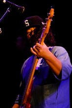 近藤洋一（B, Cho / サンボマスター）（写真提供：MICE ENTERTAINENT INC.）