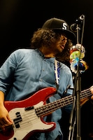 近藤洋一（B, Cho / サンボマスター）（写真提供：MICE ENTERTAINENT INC.）