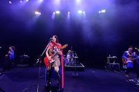 のん（写真提供：MICE ENTERTAINENT INC.）