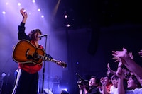 峯田和伸（Vo, G / 銀杏BOYZ）（写真提供：MICE ENTERTAINENT INC.）