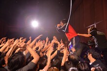 峯田和伸（Vo, G / 銀杏BOYZ）（写真提供：MICE ENTERTAINENT INC.）