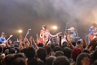 のん（写真提供：MICE ENTERTAINENT INC.）