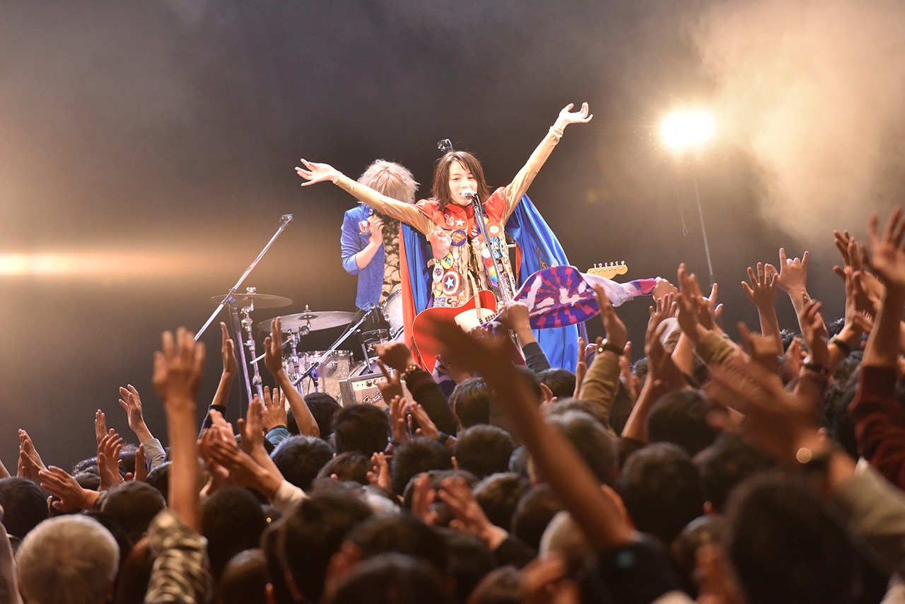 のん（写真提供：MICE ENTERTAINENT INC.）