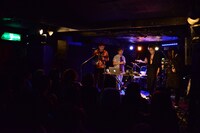 「大槻ケンヂ&His Friends さよなら新宿JAMセッション」の様子。