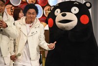 KO-SHIN（WANIMA）とくまモン。